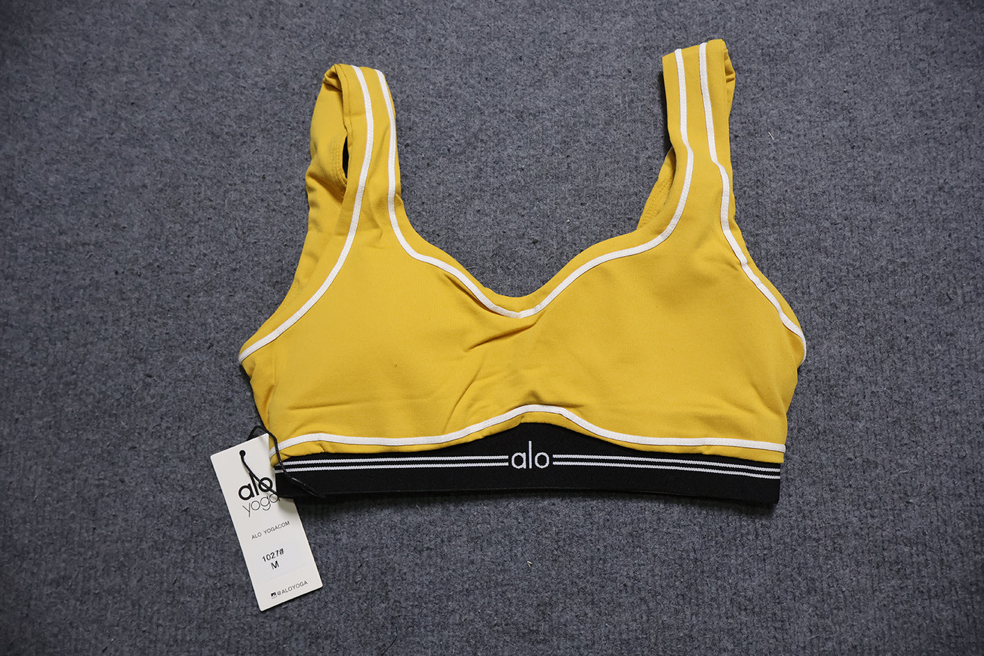 ALO Sports Bra And Leggings Sets