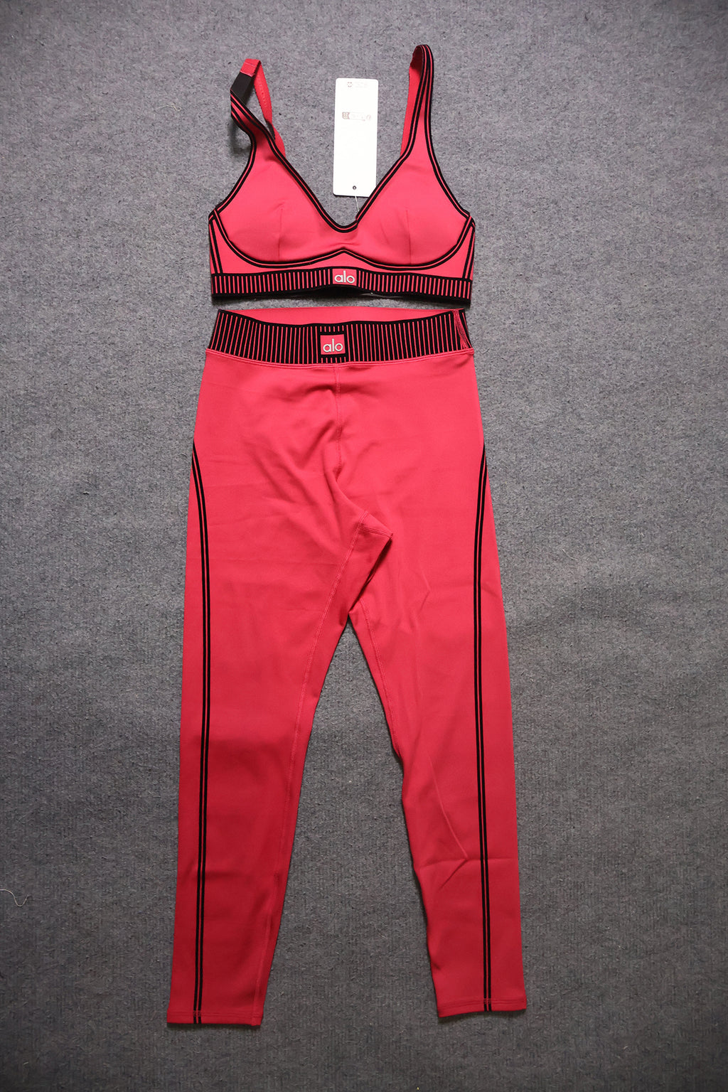 ALO Sports Bra And Leggings Sets