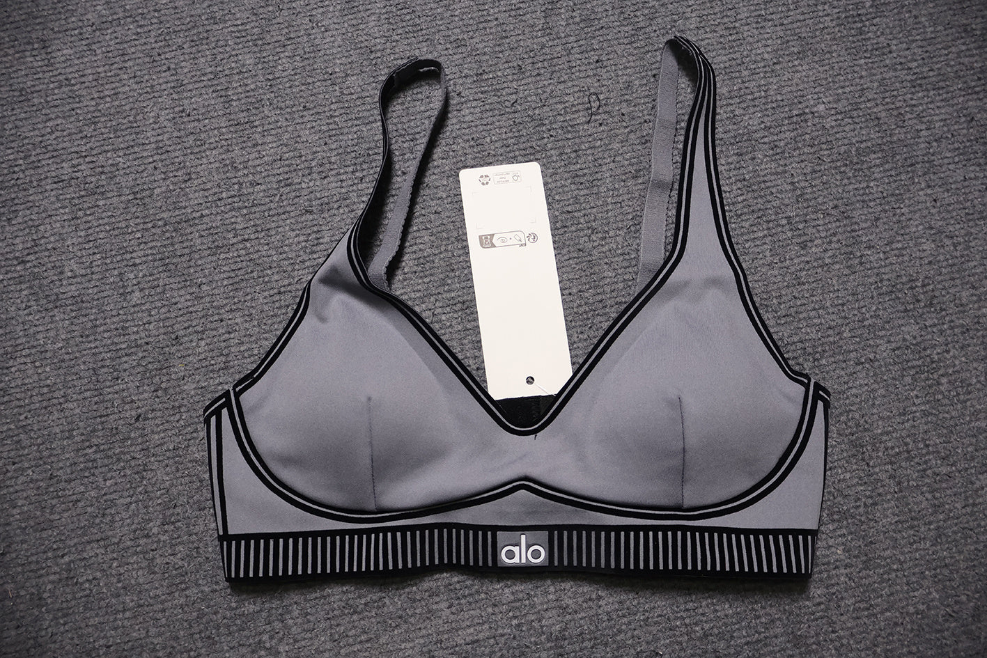 ALO Sports Bra And Leggings Sets